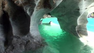 Mağara genel Carrera Patagonya Arjantin dağda temiz temizlemek suda.