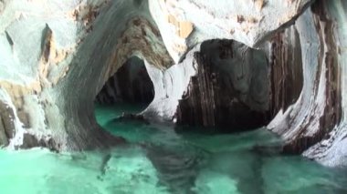 Genel Carrera dağ Patagonya Arjantin Lago Buenos Aires içinde mağara.