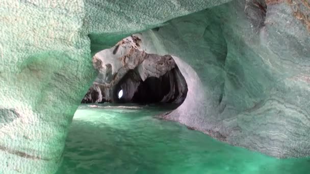 Cueva General Carrera en la Patagonia Argentina Lago Buenos Aires . — Vídeos de Stock