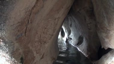 Genel Carrera dağ Patagonya Arjantin Lago Buenos Aires içinde mağara.