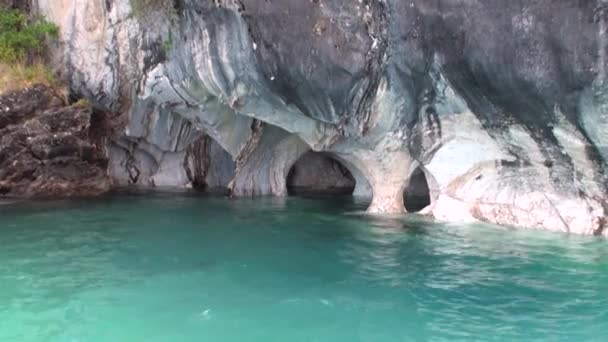 Σπήλαιο γενικό Carrera στο βουνό στην Παταγονία Αργεντινή Lago Μπουένος Άιρες. — Αρχείο Βίντεο