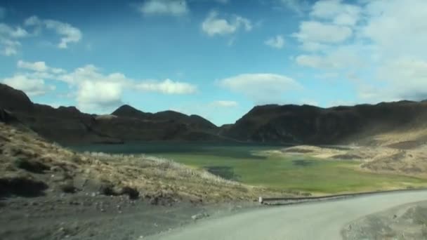 Camino a montañas y costa oceánica en Argentina . — Vídeos de Stock