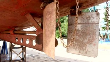 Pervane eski paslı metal bağlantı noktası Moskova tersanesinde gemi.
