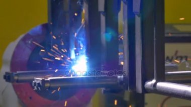 Robot Fabrikası yavaş kaynak metal.