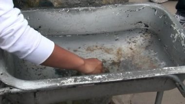 Galapagos Ekvador Ekvator satırındaki su ile deneme.