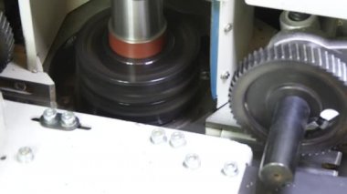 Mekanizmaları ve Cnc ahşap makine detaylarını.