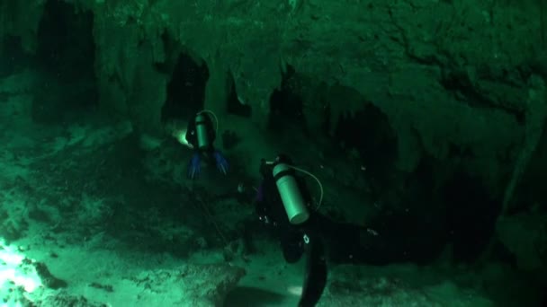 Yucatan cenotes onderwater in Mexico. — Stockvideo