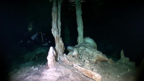 Yucatan cenotes underwater in Mexico. — Stock Video