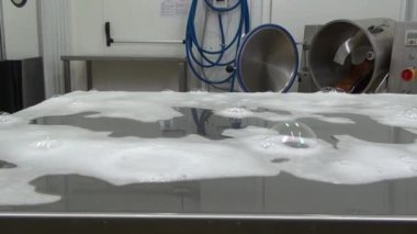 Masada büyük sabun köpüğü.