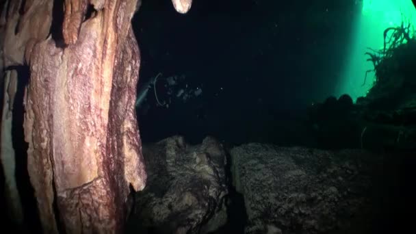 Yucatan Mexico Cenotes unter Wasser. — Stockvideo