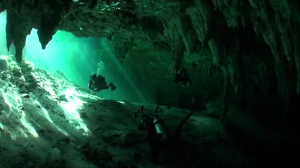 Yucatan cenoték víz alatti Mexikóban. — Stock videók