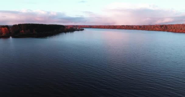 Volga river in autumn at sunrise aerial view quadcopter over forest 4k. — Stock Video