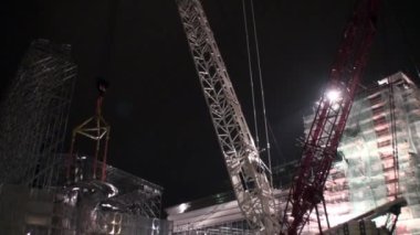 Yakın çekim vinç Liebherr kule monte edilmiş.