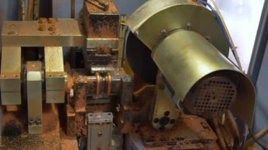 Bükme ve endüstriyel Cnc makine fabrikası metal tüp kesme.