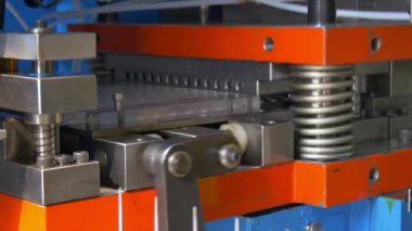 Kesme delik delikli sac sanayi Cnc makine, damgalama.