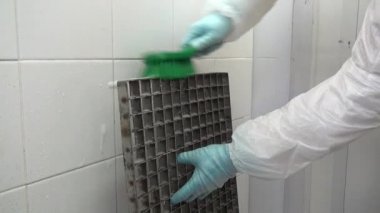 Temizleme ve yıkama drenaj sistemi üretimde