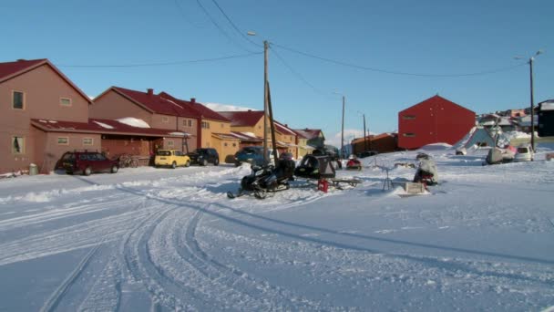 Paysage et bâtiments, routes en ville Longyear . — Video