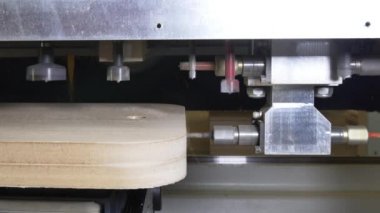 Endüstriyel mobilya üretimi için makine ahşap Cnc freze üzerinde Delme.