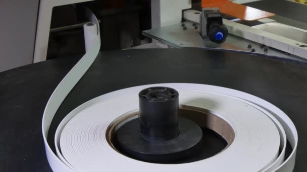 Mecanismos y detalles de la máquina de madera CNC . — Vídeos de Stock