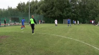 Futbolcular şirket etkinlikleri sırasında oyun oynarlar.