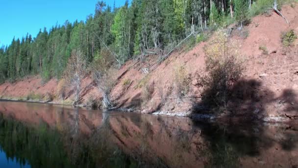 俄罗斯西伯利亚泰加无人居住的Lena河沿岸. — 图库视频影像