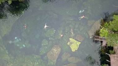 İnsansız hava aracı videosu. Güzel bir göçük..