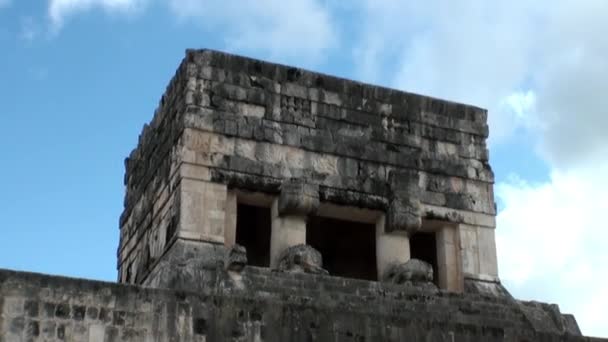 Temple of Winds Zona Arqueologica Tulum Mayan Ruins Mexico. — Stock Video