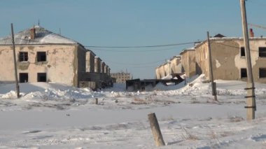 Kar, Rusya 'nın kuzeyindeki Chukotka' daki Kömür Madenlerini terk etti..