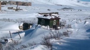 Terk edilmiş ev, Rusya 'nın kuzeyindeki Gudym Anadyr-1 Chukotka hayalet kasabası..