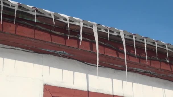 Verlaten huis spookstad Steenkoolmijnen in het uiterste noorden van Rusland. — Stockvideo