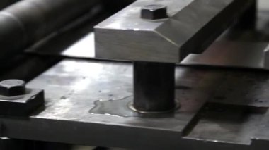 Metal haddeleme makineleri fabrikada yükseltmelerdeki imalatı, paslanmaz çelik.