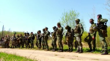Hava yumuşaklığı takımı ormandaki maça hazırlanıyor..