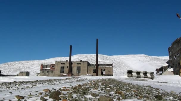 Antigua ciudad fantasma de Gudym Anadyr-1, base subterránea militar soviética . — Vídeos de Stock