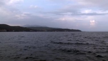 Yunnan Eyaleti 'ndeki Fuxian Gölü.