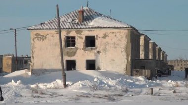 Kar, Rusya 'nın kuzeyindeki Chukotka' daki Kömür Madenlerini terk etti..