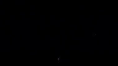 Kutlama için havai fişek elementi selam hakkında video oluşturmak için.