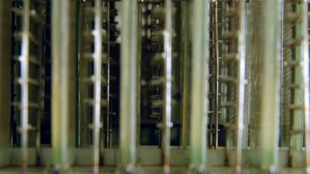 Cartridge of electrostatic precipitator purifies air particles at high voltage. — Stockvideo