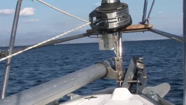 Attrezzatura e dettagli di yacht a vela. — Video Stock