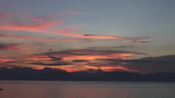 Red sunset over sea on islands of Republic of Philippines. — Stock Video