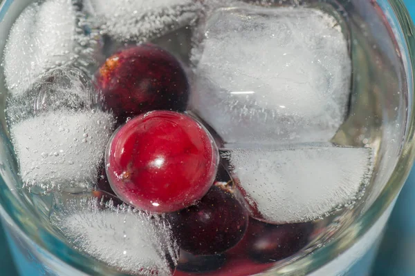 냉동된 딸기 근접 촬영 — 스톡 사진