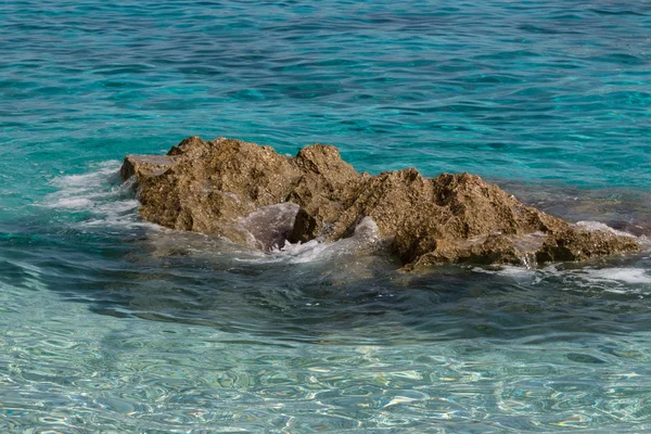Cliffs in Sardinia Island near Turquoise Sea, Italy — Stock Photo, Image