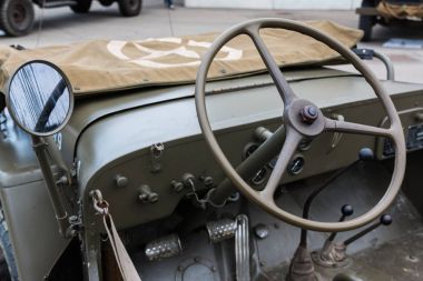 Askeri araç direksiyon closeup