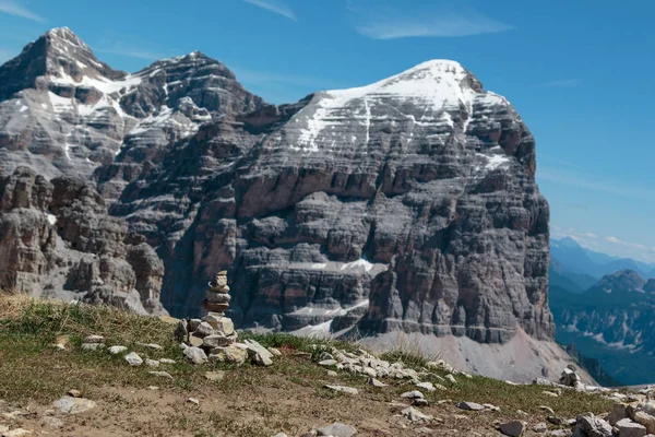Mountain Ridge in Italian Dolomites Alps in Summer Time and Ston — Stock Photo, Image