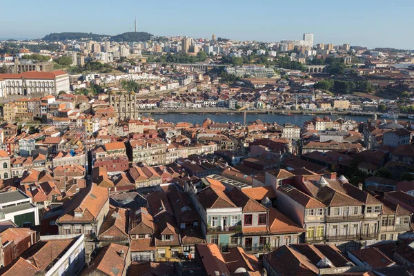 Vackra Porto Skyline - takåsar och centrum, Portugal — Gratis stockfoto