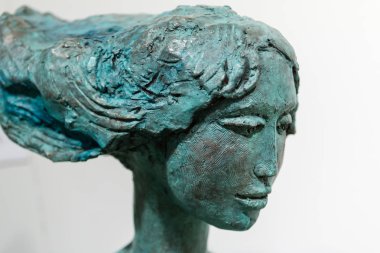 Bronz heykelin ifade closeup: yüz uzun yatay