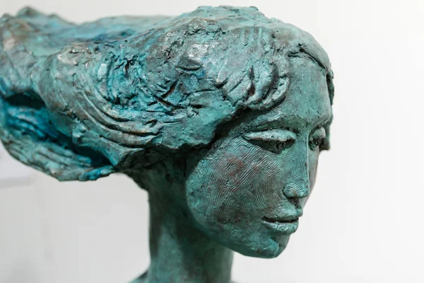 Bronz heykelin ifade closeup: yüz uzun yatay