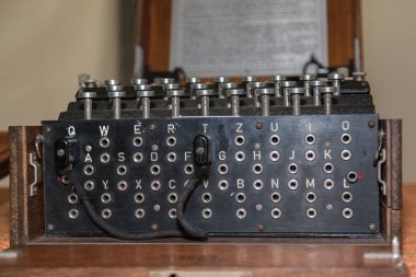 II. Dünya Savaşı Enigma şifreleme makineden