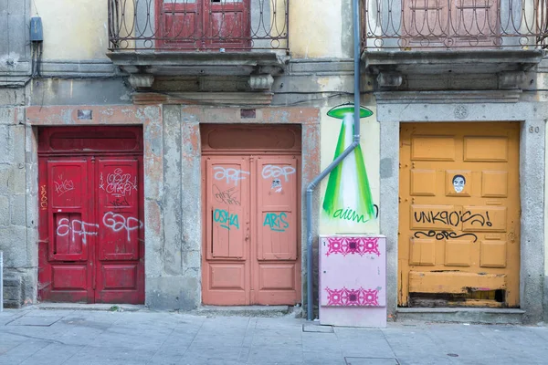 Colofrul Doors in Portuguese Street — Stock Photo, Image