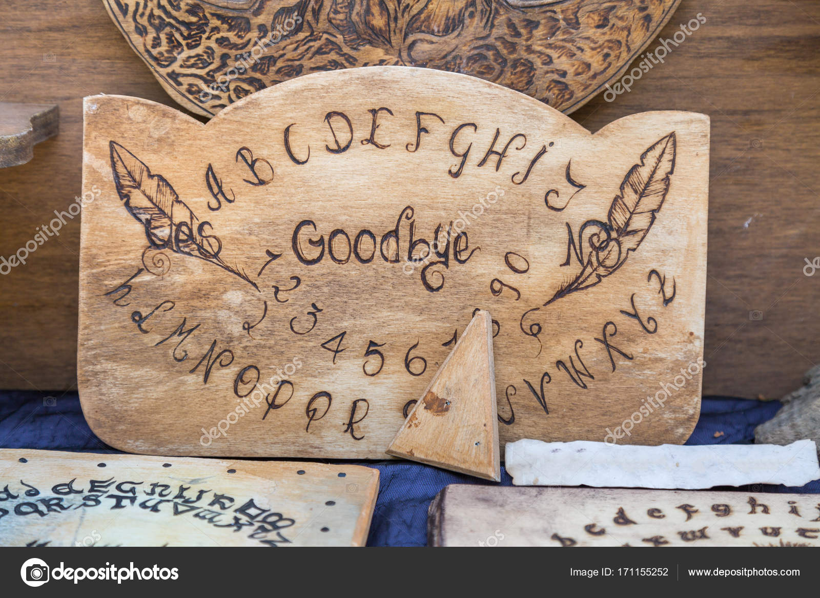 SCARICA TAVOLA OUIJA