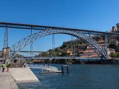 Dom Luis Porto, Portekiz Douro Nehri üzerinde köprü